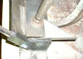 Gusset in bending brake