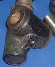 MGA 1600 iron swivel link