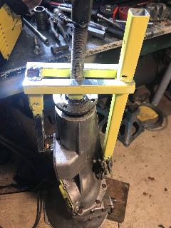 rear housing puller